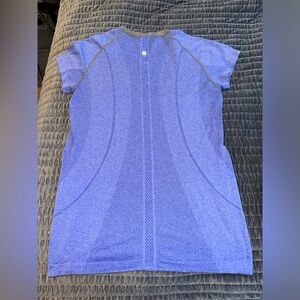Lululemon swiftly T-shirt